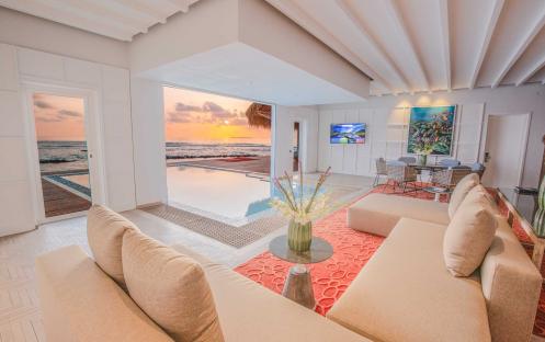 Emerald Maldives - Presidential Water Villa Living Room